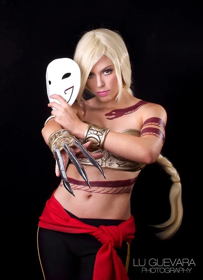 ladyvega3.jpg