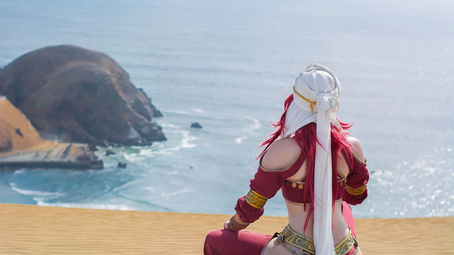 Sandstorm Katarina Lanes In The Desert In Stunning LEAGUE OF LEGENDS Cosplay