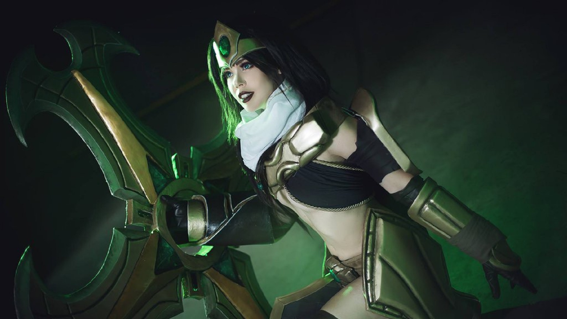 Sivir Is Drafted For An Amazing LEAGUE OF LEGENDS Cosplay