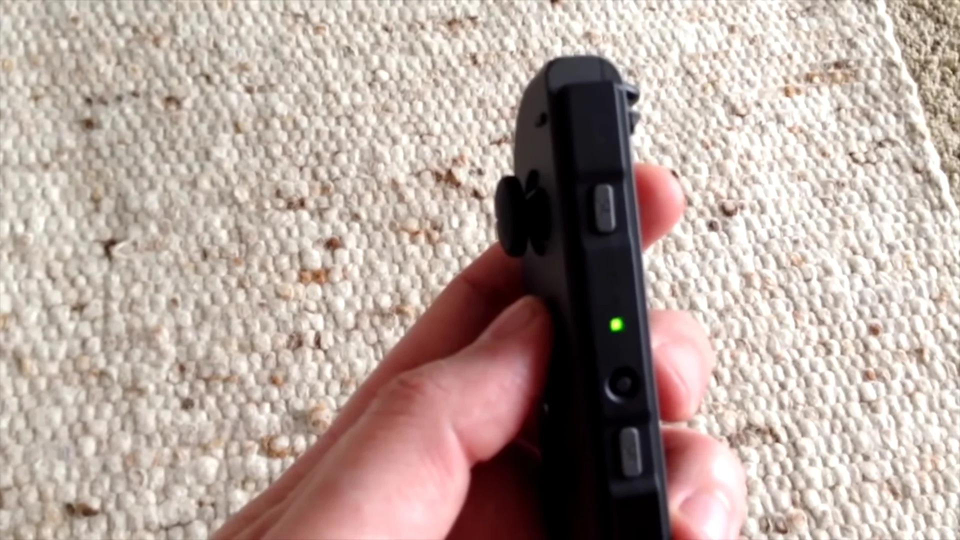Here's 11 Minutes Of Nintendo Switch Units Breaking