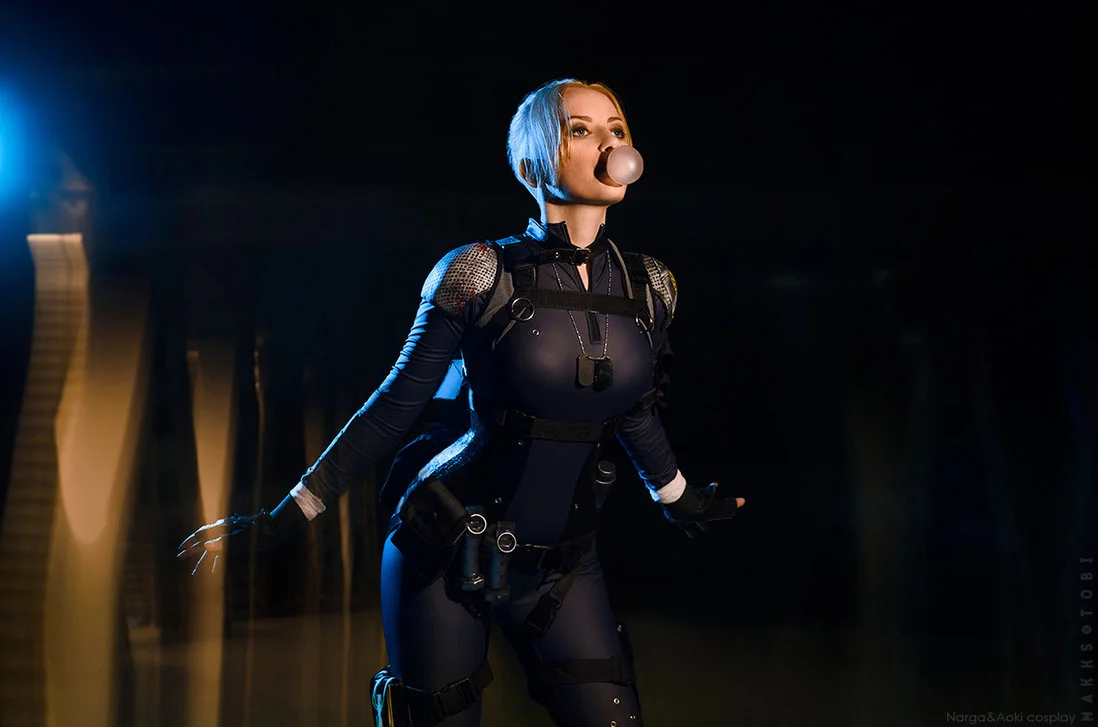 Cassie cage ass
