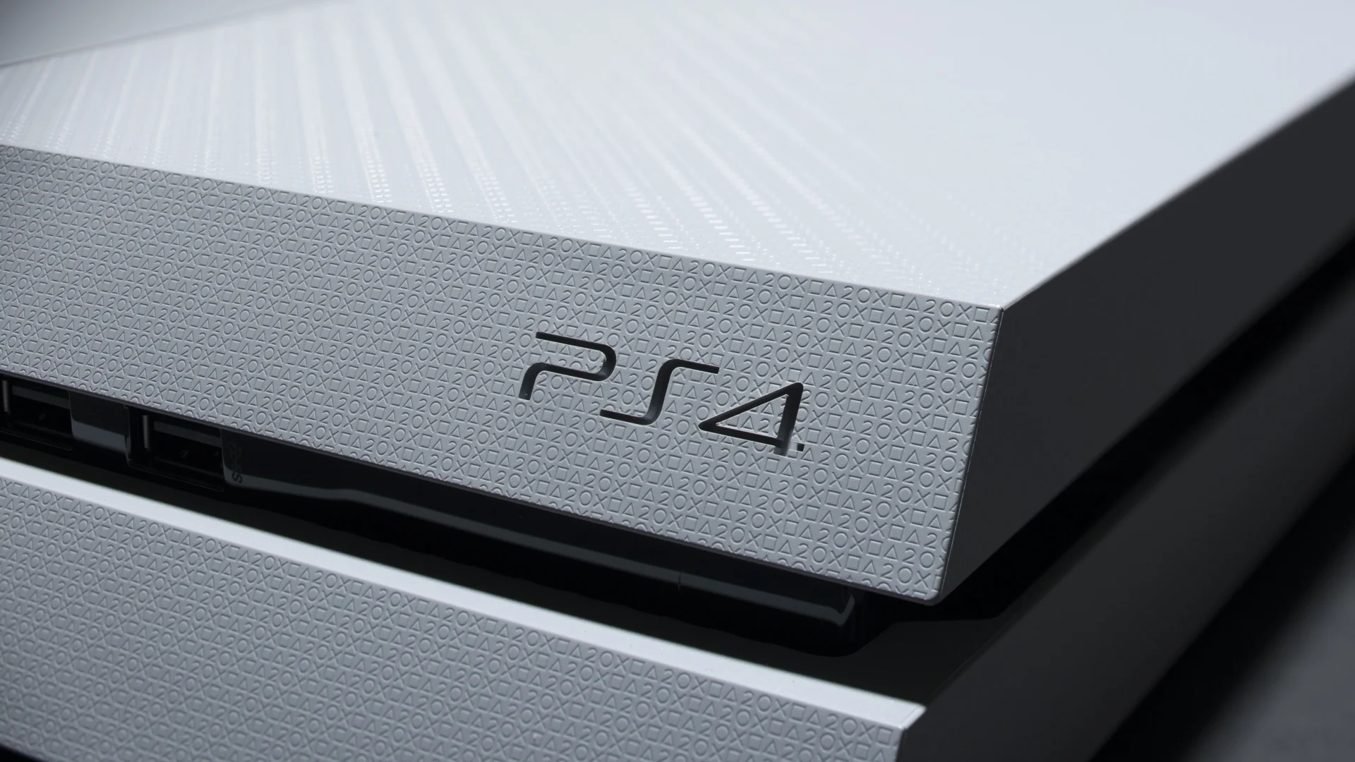 Aaron Greenberg Gives Update On Crossplay Talks Between Sony And Microsoft