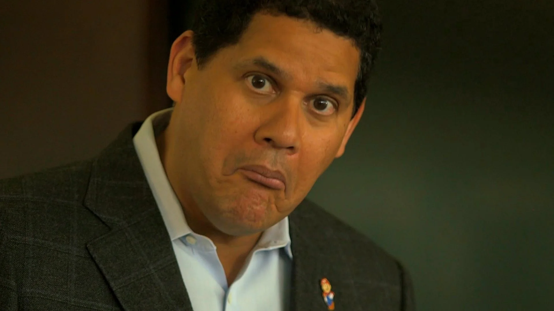 Reggie Fils-Aime Disses VR, Says Nintendo Switch Could Be Short In Supply This Holiday Season