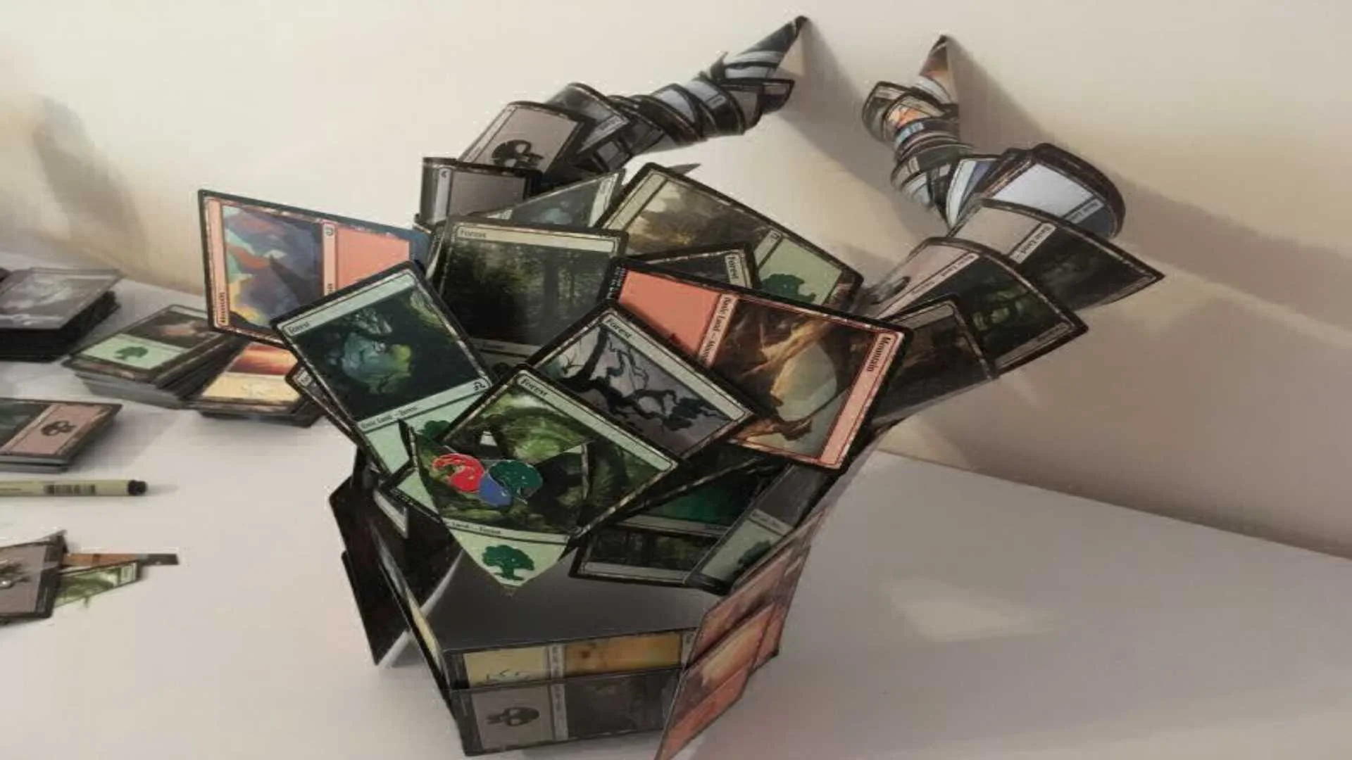 Check Out This Fantabulous Suit Made of MAGIC: THE GATHERING Cards!!