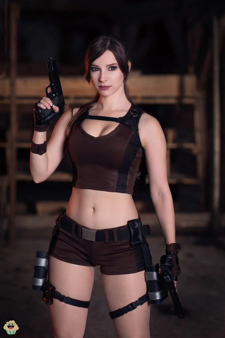 lara_croft___tomb_raider_cosplay_ii__by_enjinight-dbl0q0c.png