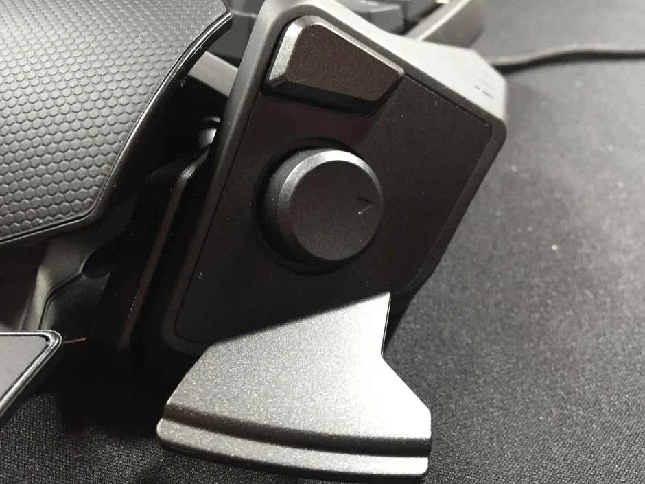 REVIEW - Razer Orbweaver Chroma Gaming Keypad — GameTyrant