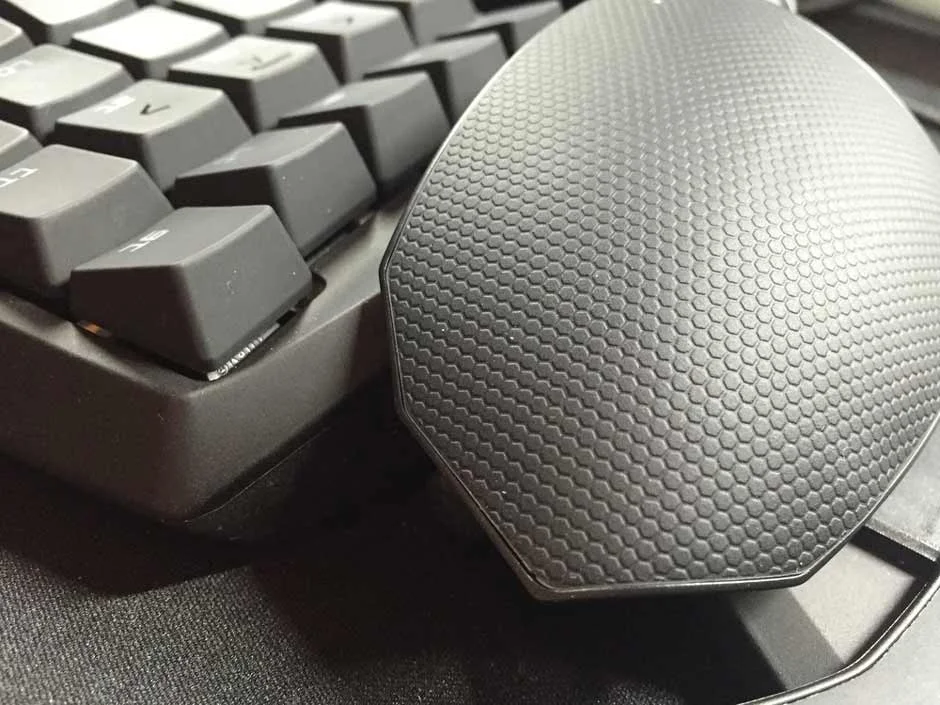 REVIEW - Razer Orbweaver Chroma Gaming Keypad — GameTyrant