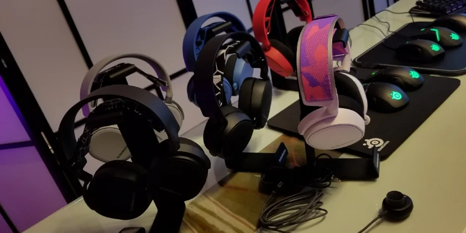 Steelseries_Headset_Line.jpg