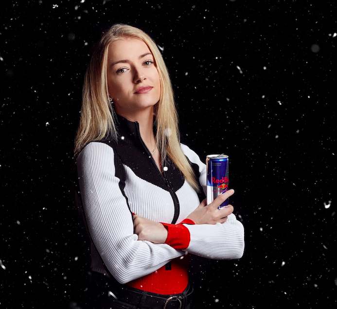With Red Bull Sponsorship, mimimicheater looks to bring her CS:GO game to the next level