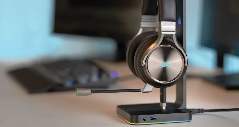 The CORSAIR VIRTUOSO RGB WIRELESS SE Might Be The Most Stylish Gaming Headset Ever