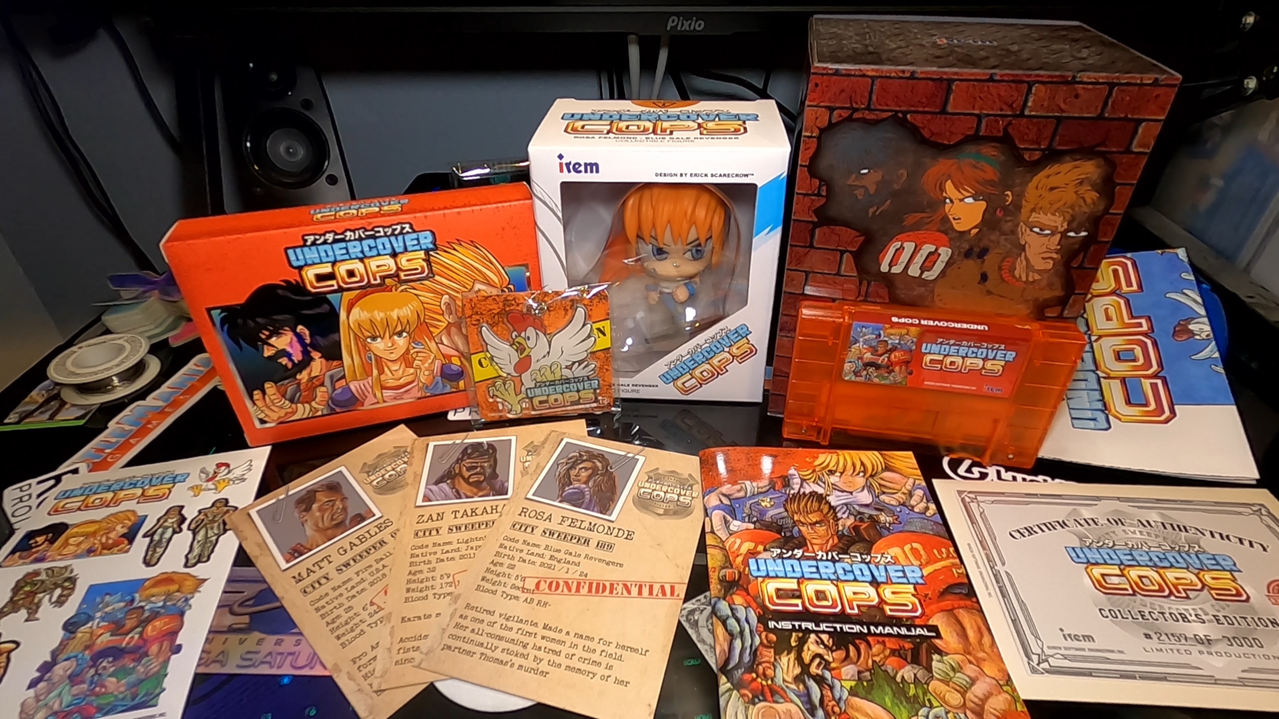 [Video] Check Out The UNDERCOVER COPS Collector's Edition!
