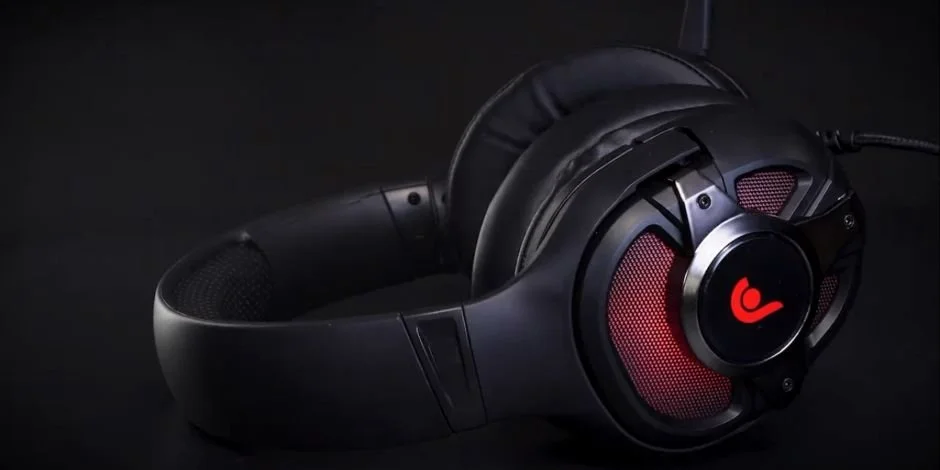 FOSMON WIRED GAMING HEADSET Review: Barely Gets The Job Done