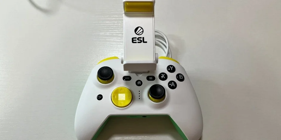 RiotPWR ESL Gaming Controller (iOS) Review: Play Like A Pro