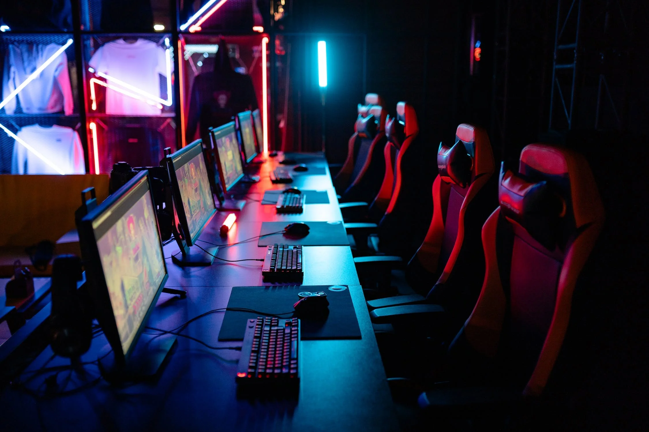 &nbsp;Competitive Gaming in 2024 and the Rise of New Esports Titans