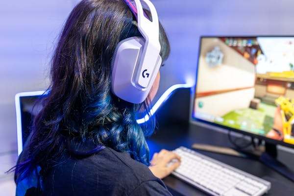 Leveling Up Your Finances: How a Fee-Only Fiduciary Can Help Gamers Manage Their Earnings
