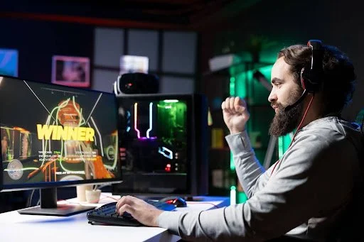 Gaming Industry in the Era of Technological Breakthroughs: New Opportunities and Challenges