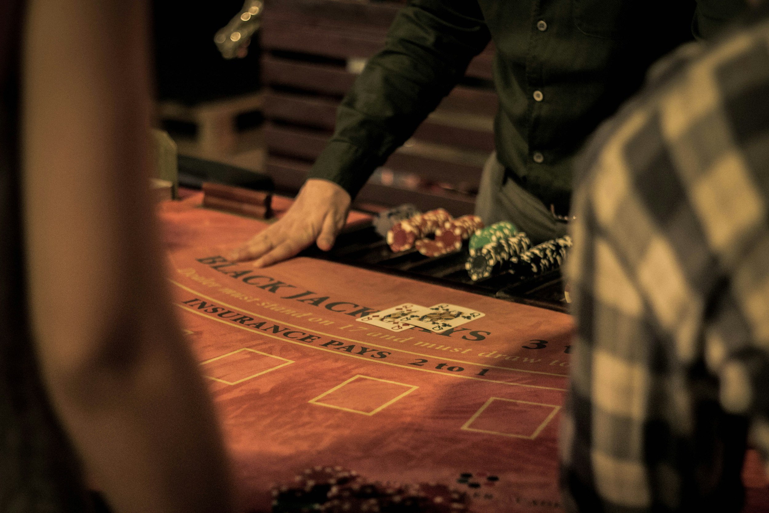 Basic Betting Strategies to Win a Game of Blackjack