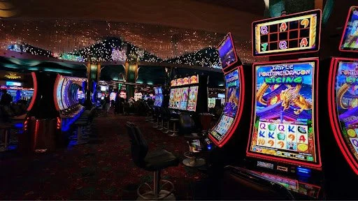 How Casino Systems Mirror Game Design