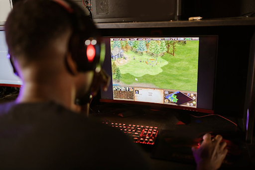 Exploring Games With Limited Availability
