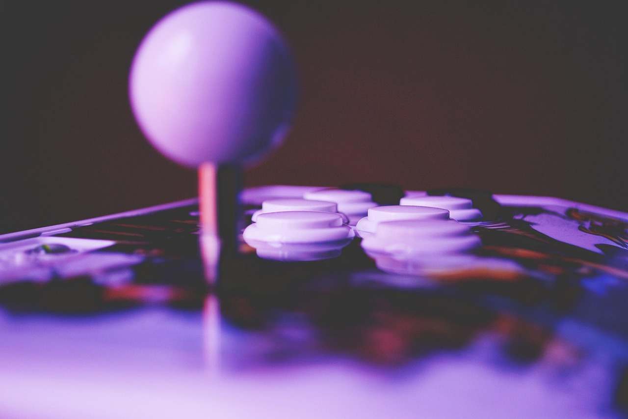 From Arcade Cabinets to Mobile Screens: How Casual Gaming Became Mainstream in the UK