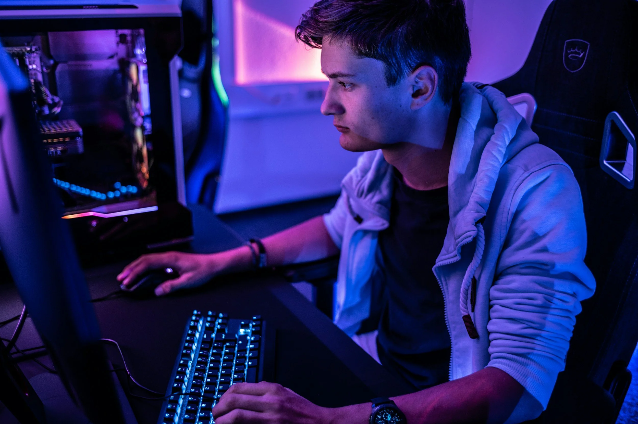 Every CS2 Case Ranked by Return on Investment in 2026