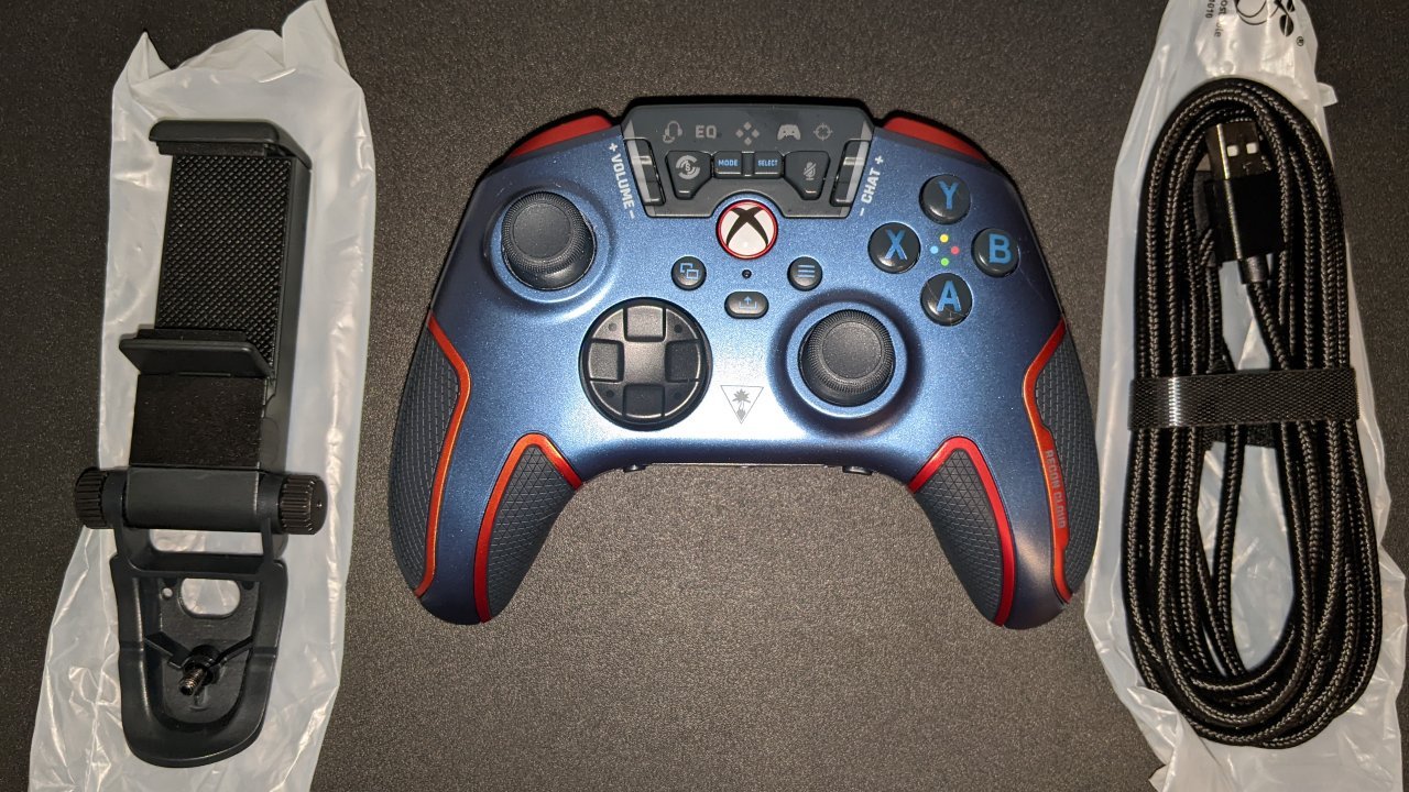 Recon Cloud Blue Magma Gaming Controller