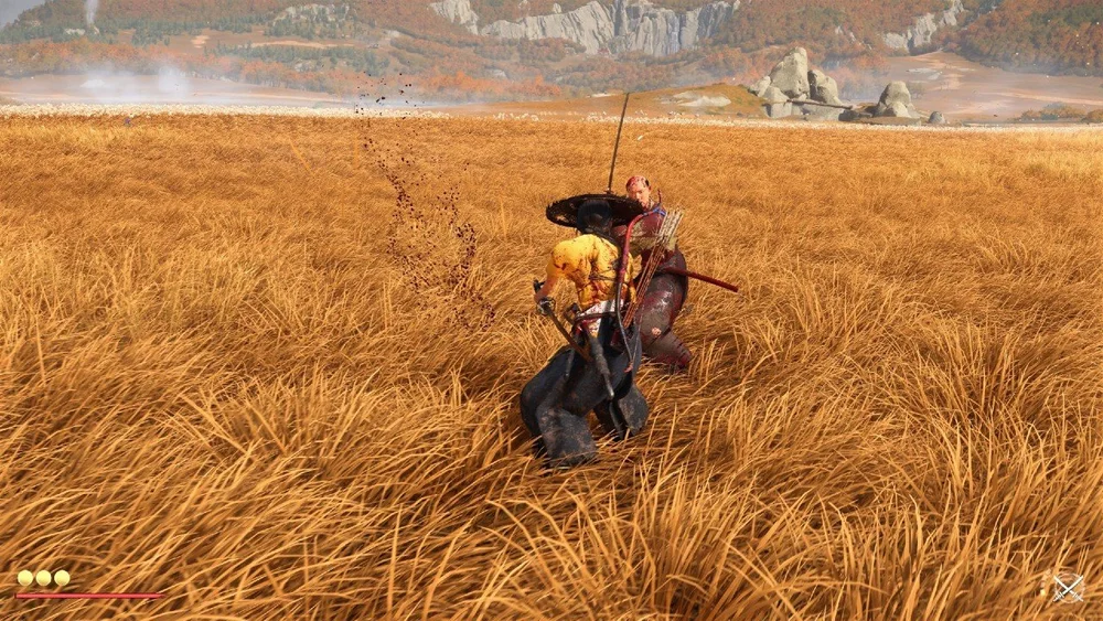 Ghost of Yotei gameplay de duelo com espada em campo de grama dourada