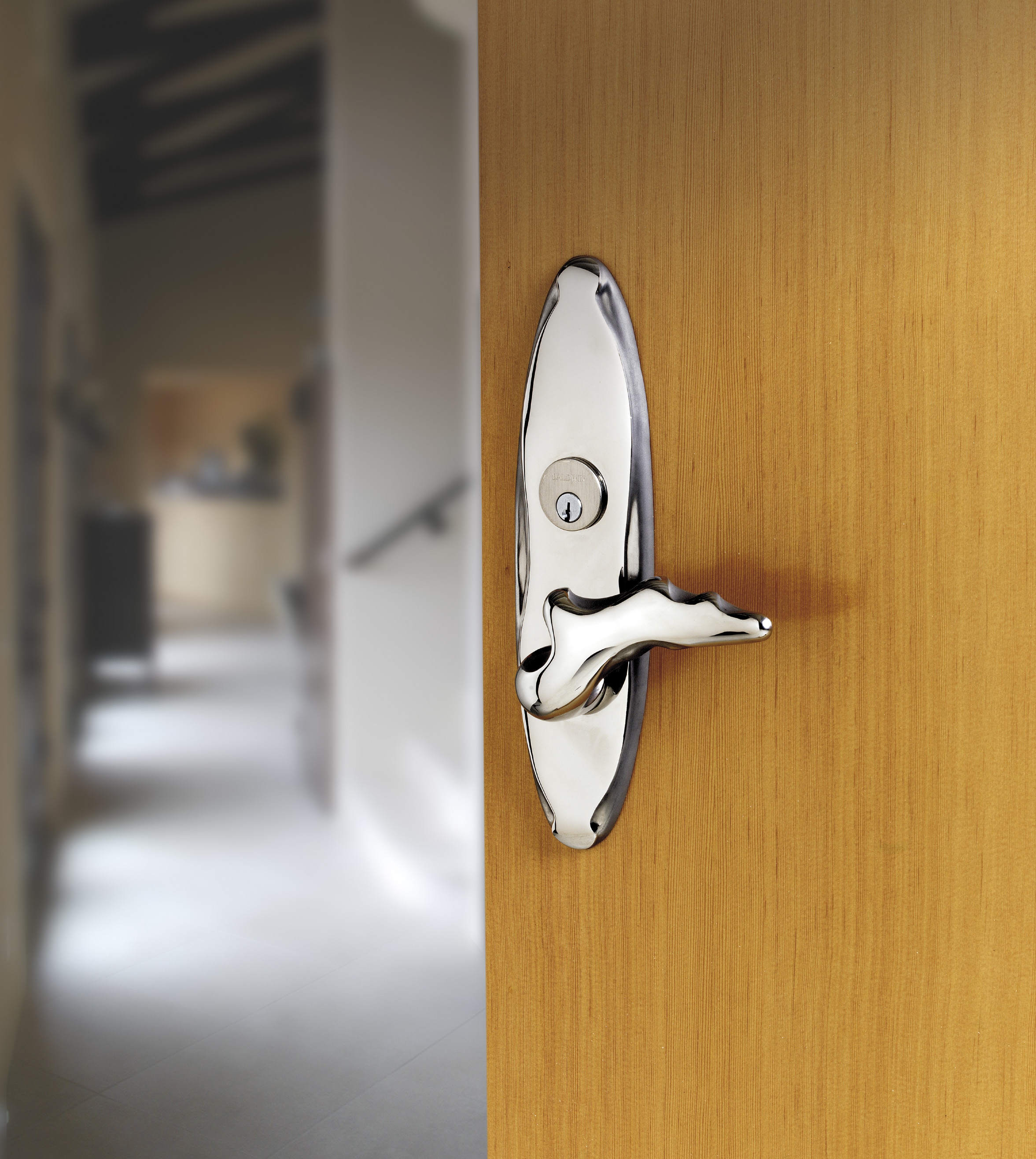 Stainless steel entry door handle from Martin Pierce Hardware Los Angeles CA 90016 Photo Doug Hill