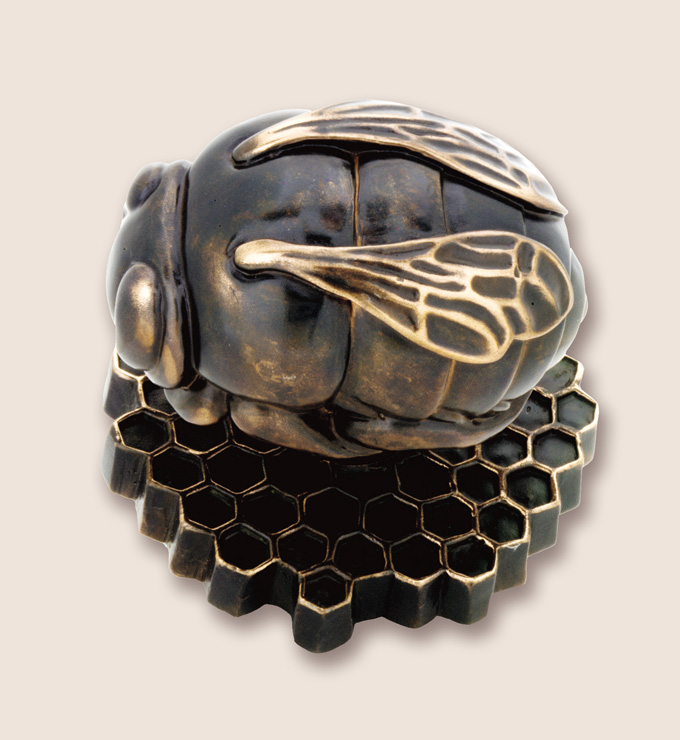 Bronze bee door knob by Martin PIerce Hardware Los Angeles CA 90016 Photo Doug Hill