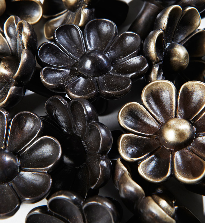 Bronze daisy pull from Martin Pierce Hardware Los Angeles Ca 90016 Photo Doug Hill