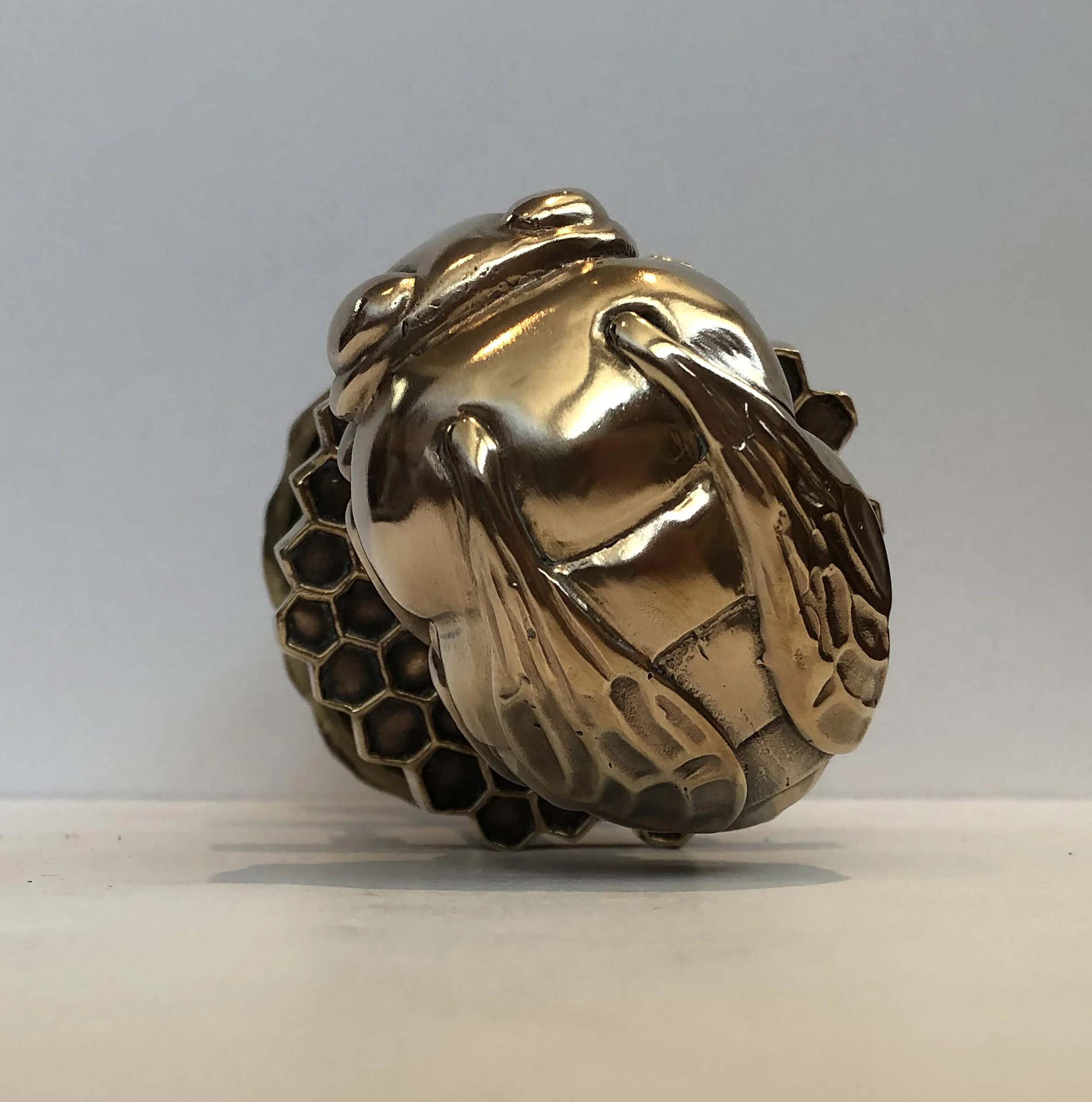 bumblebee-door-knobs-1.jpg