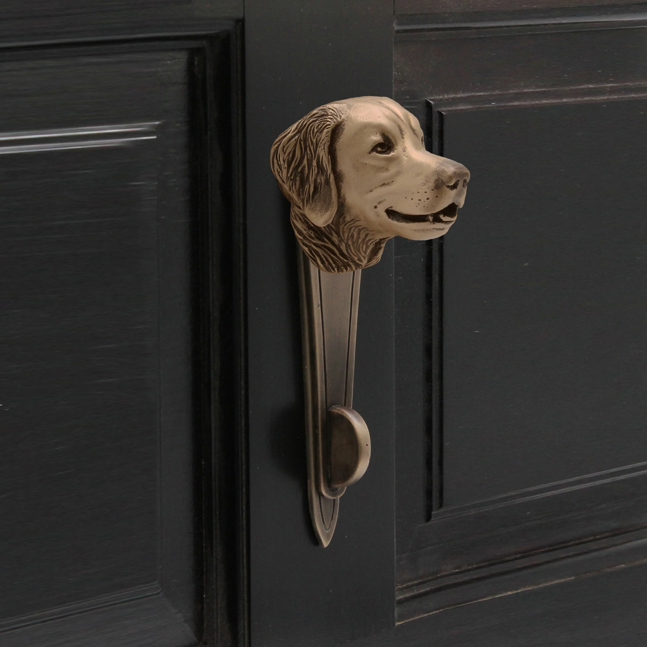 Golden Retriever door knocker – canine hardware