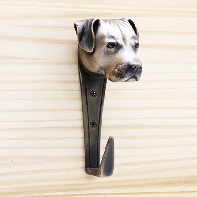 Staffi hook left.jpg