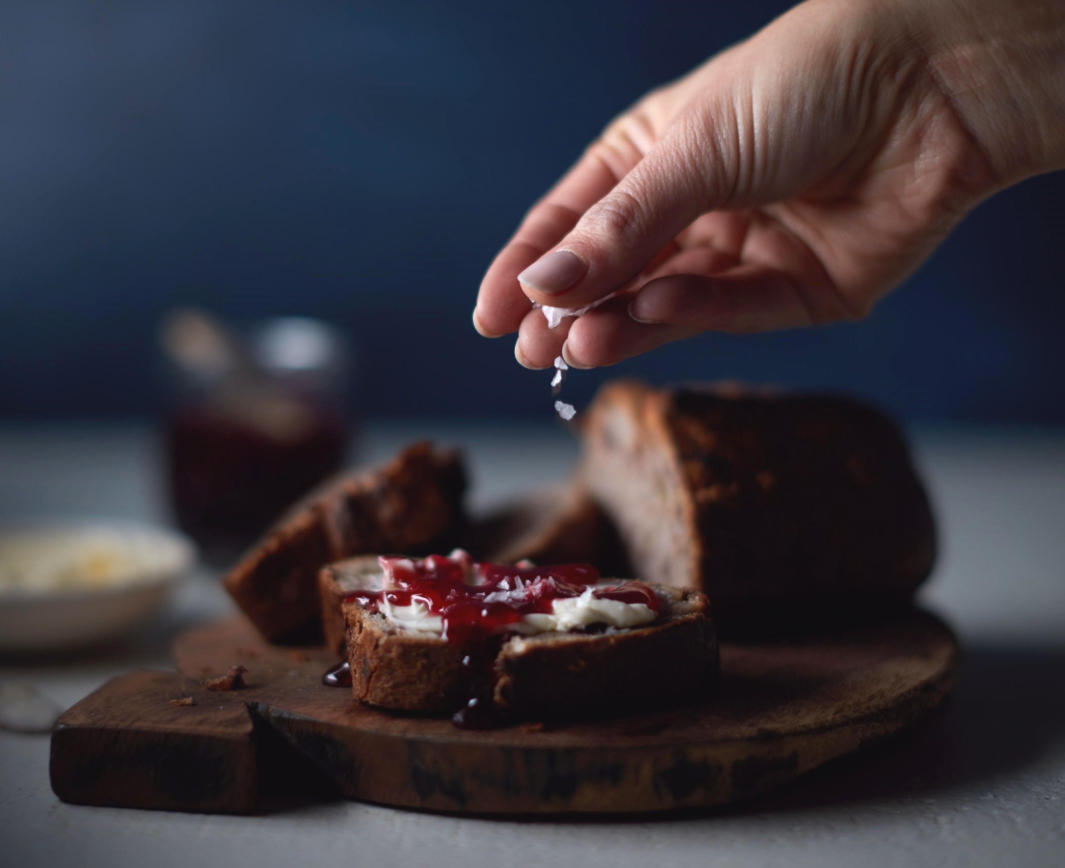 Salt Sprnkle on Bread.jpg