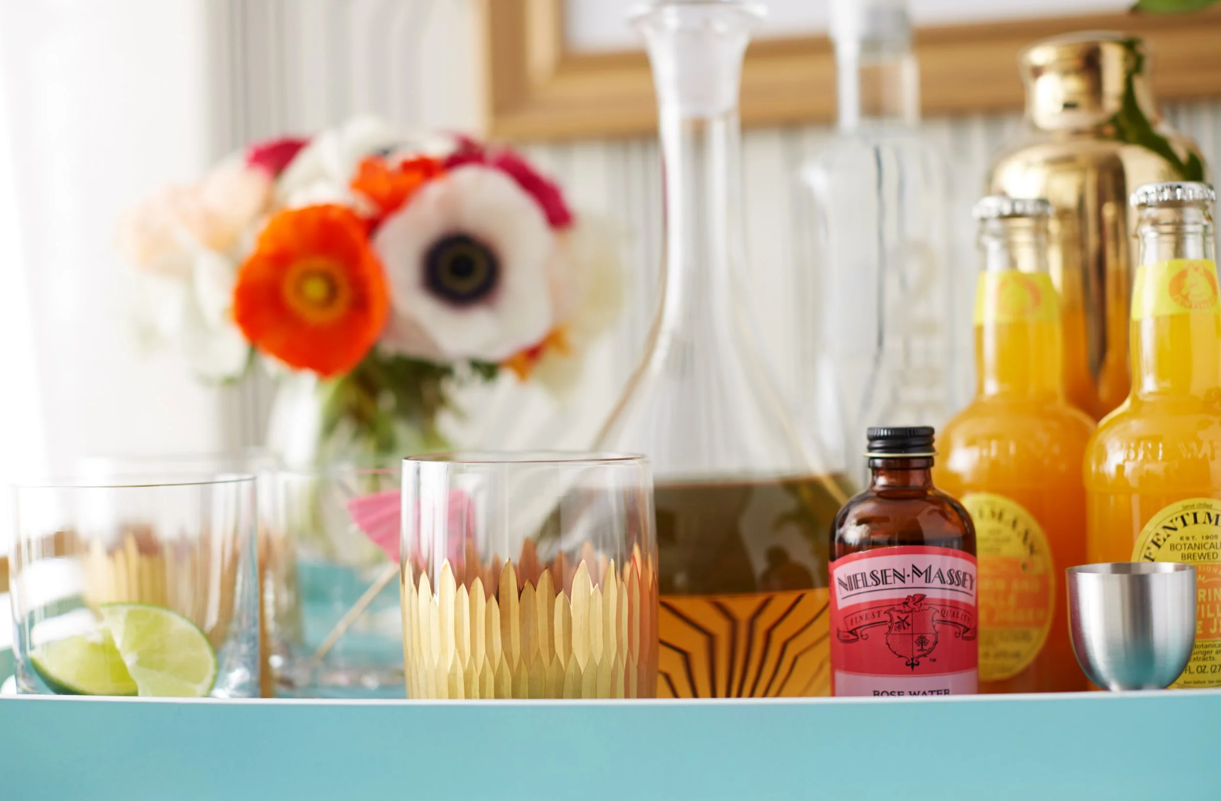 010516_WeddingRegistry_GiftGuide1_Bar Cart_514_ALT8_jw_v1.jpg