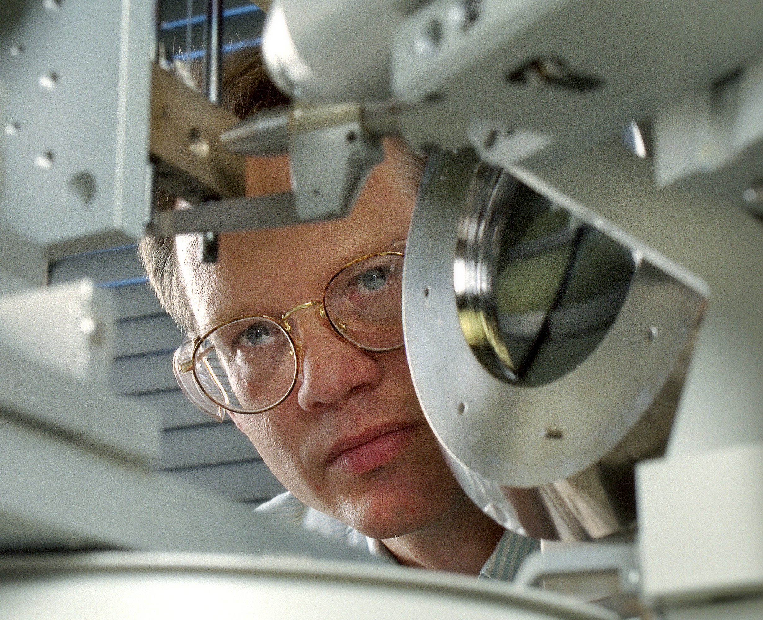 electron microscope 3.jpg