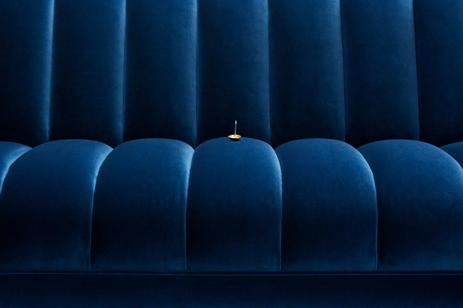 StuartScott_Fleure_3_Seater_Sofa6382 FIN copy.jpg