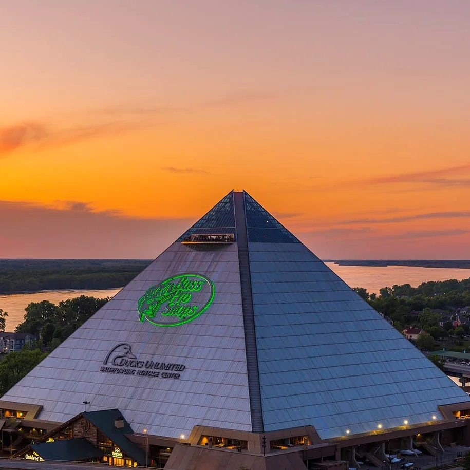 The Good Life: Bass Pro Shops & Big Cypress Lodge in the Pyramid in Memphis