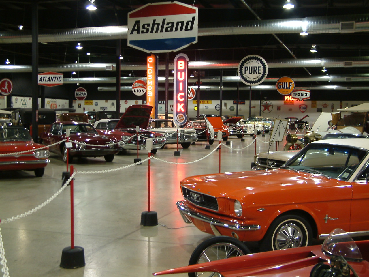  Tupelo Automobile Museum 