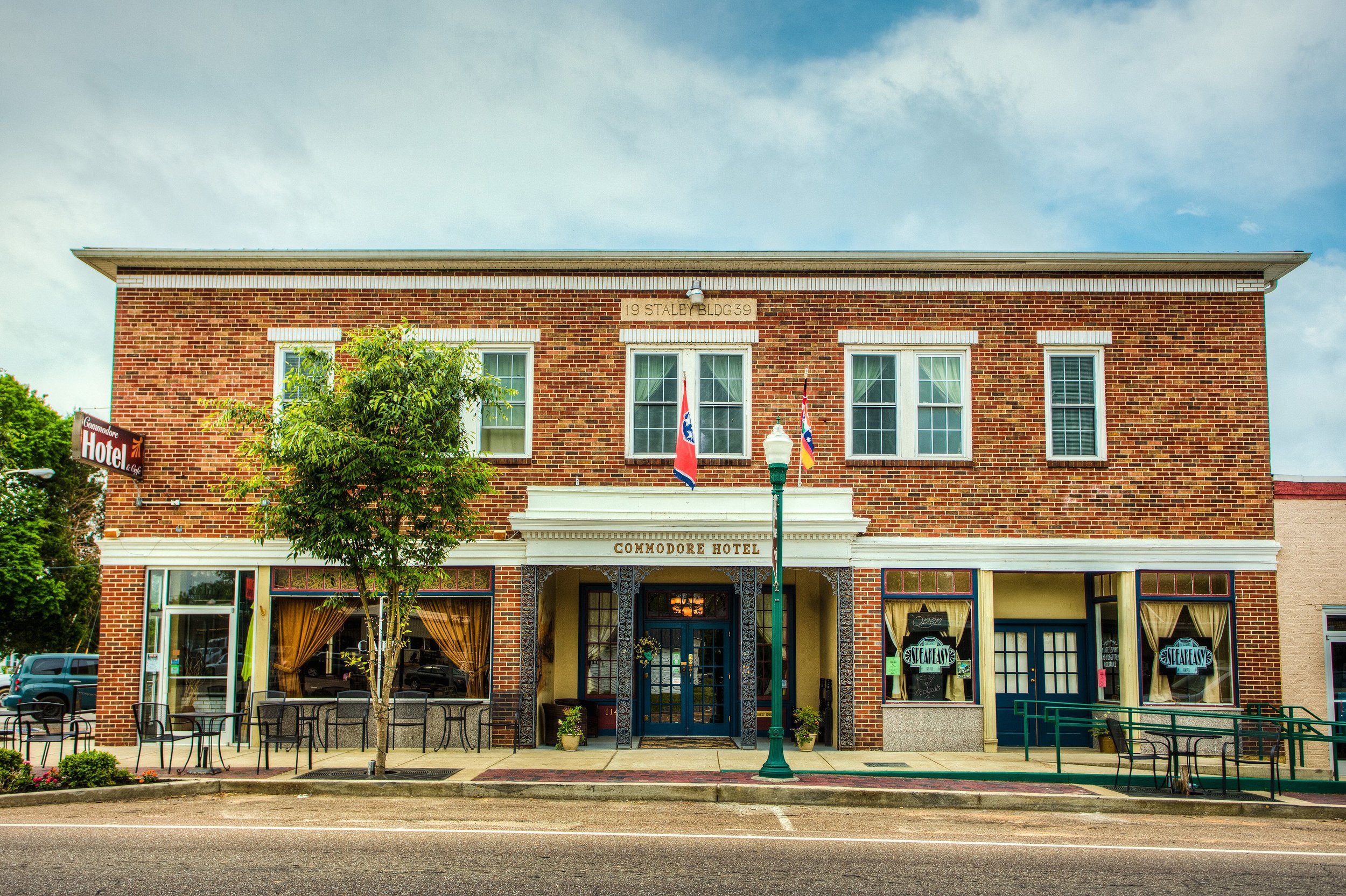 Commodore Hotel