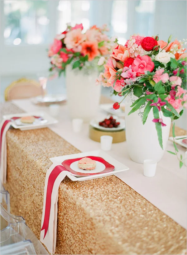 gold_table_decor.jpg