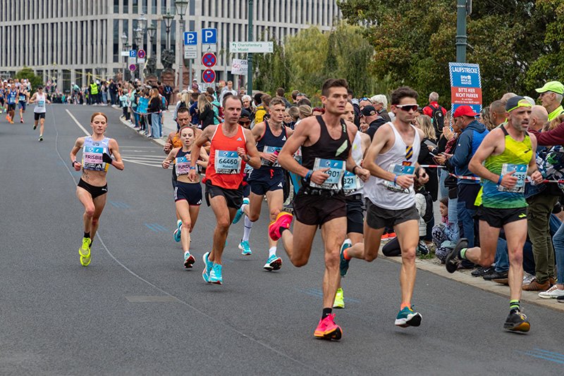 TRAGIC! Just 1 Mile from the Finish, Dozens of Runners in This Greek Marathon Were Led Off Course by Indescribably Beautiful Female Singing 