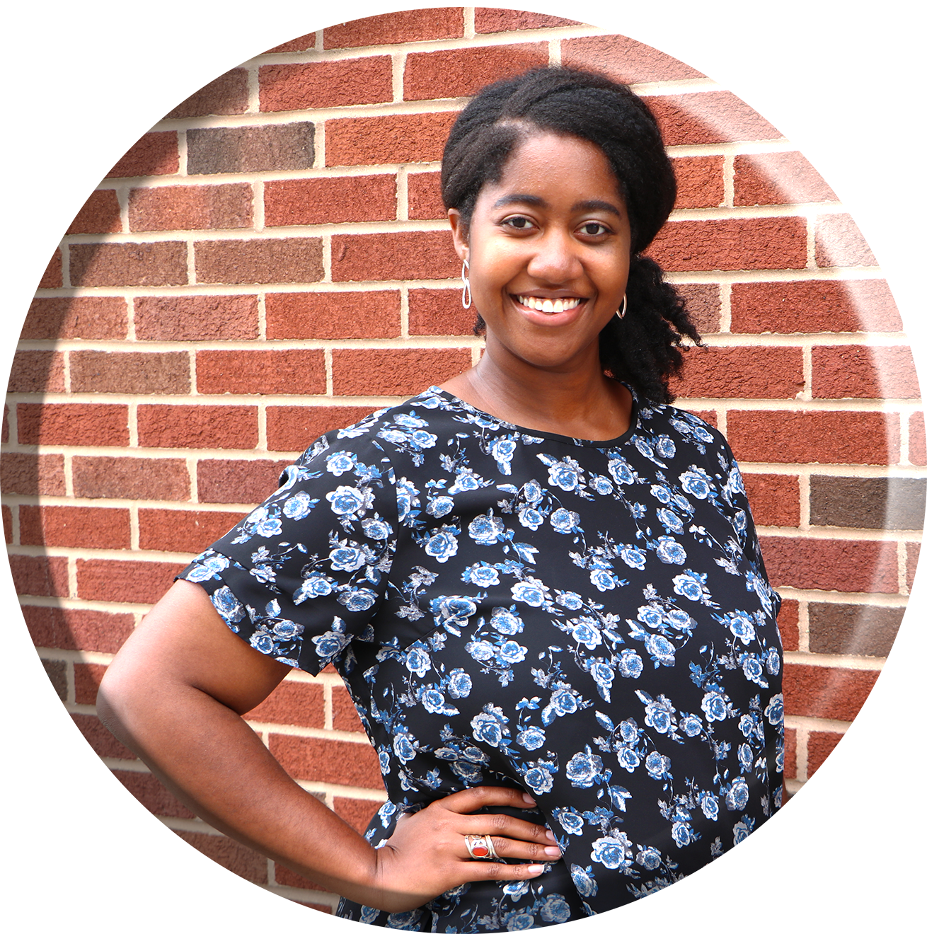 Deanna_Thompson_Circle_bevel.png