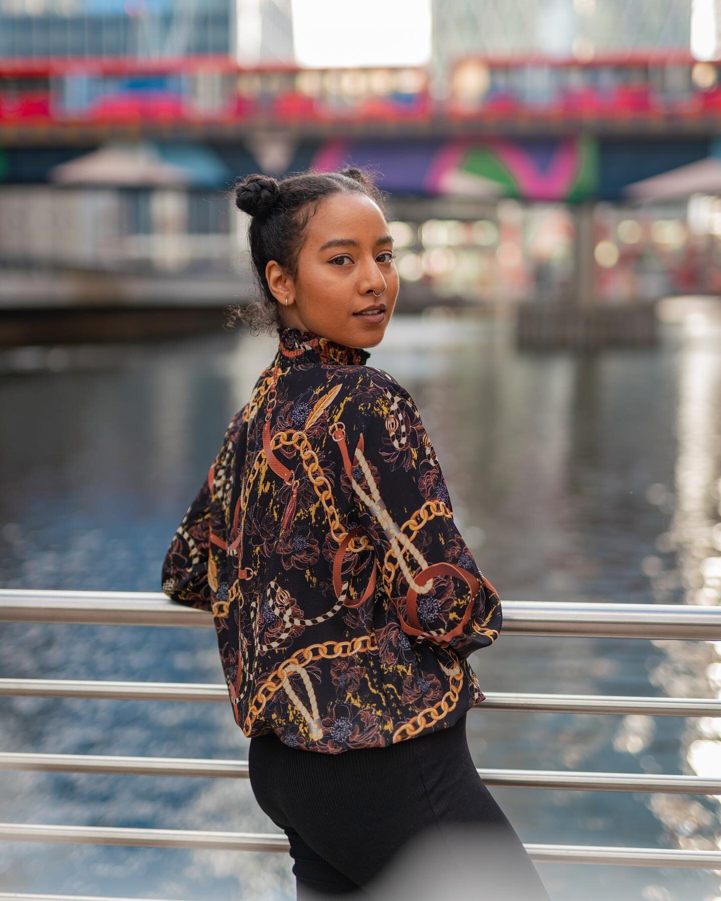 Canary wharf 
@bonnieheat_on 

&bull;shot with Sony A7Riii&bull;
Edited exclusively using Lightroom presets from my preset packs, available on my website (link in bio)

@theportraitmission @lensminds @uk.portraits @dopeports @london.portraits @weshoo