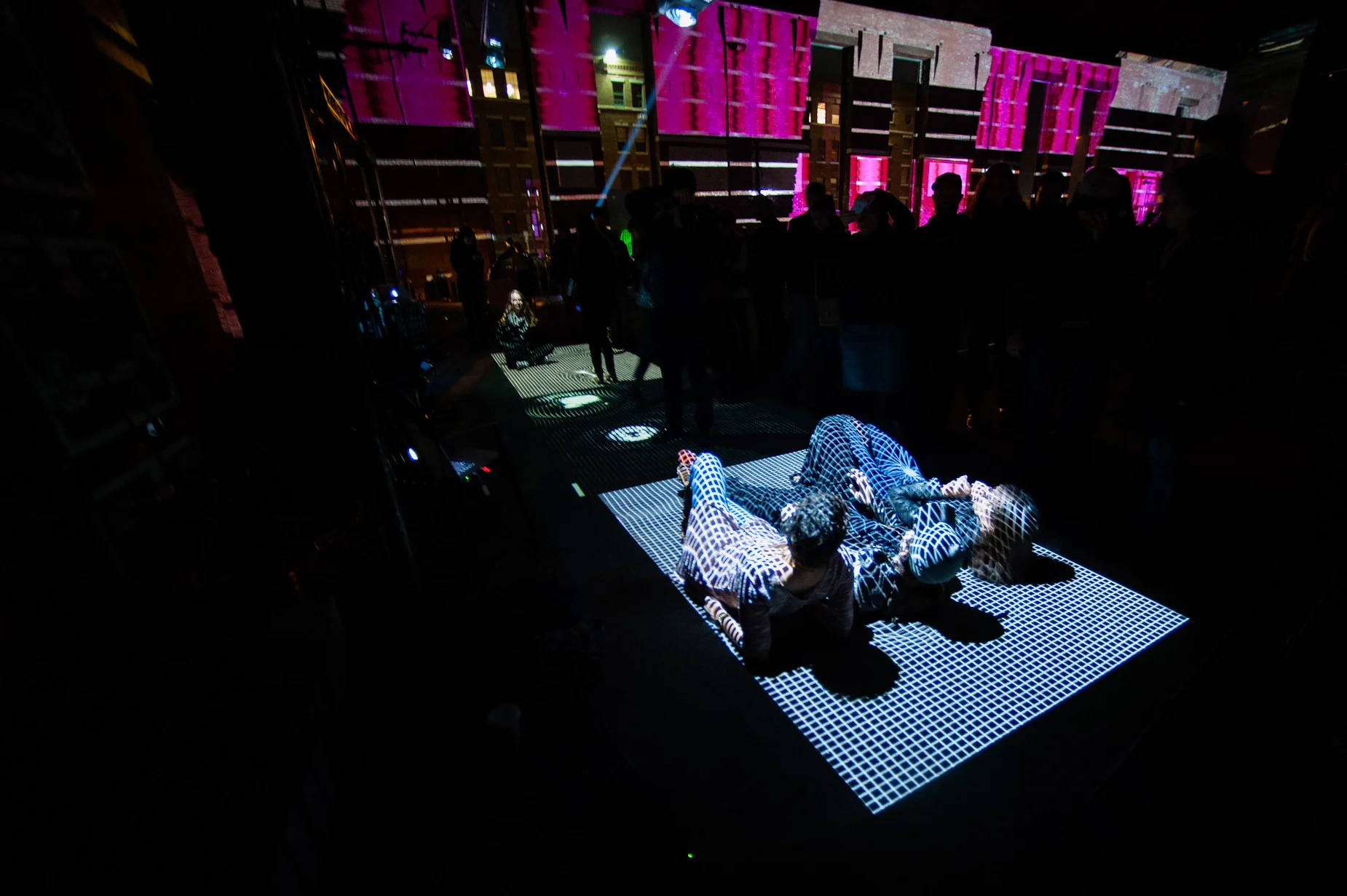 Fabric Play_Wenting Guo & Yun Fu_Illuminus 2014_2.jpg