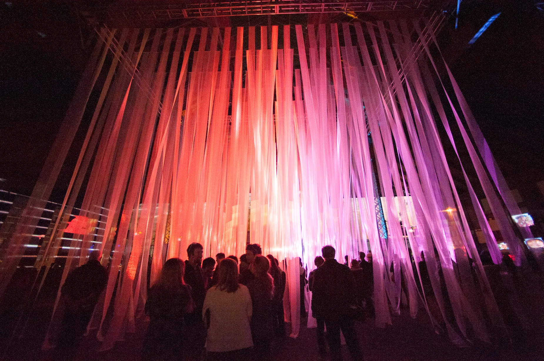 Light Beams Dance_François de Costerd_Illuminus 2014_5.jpg