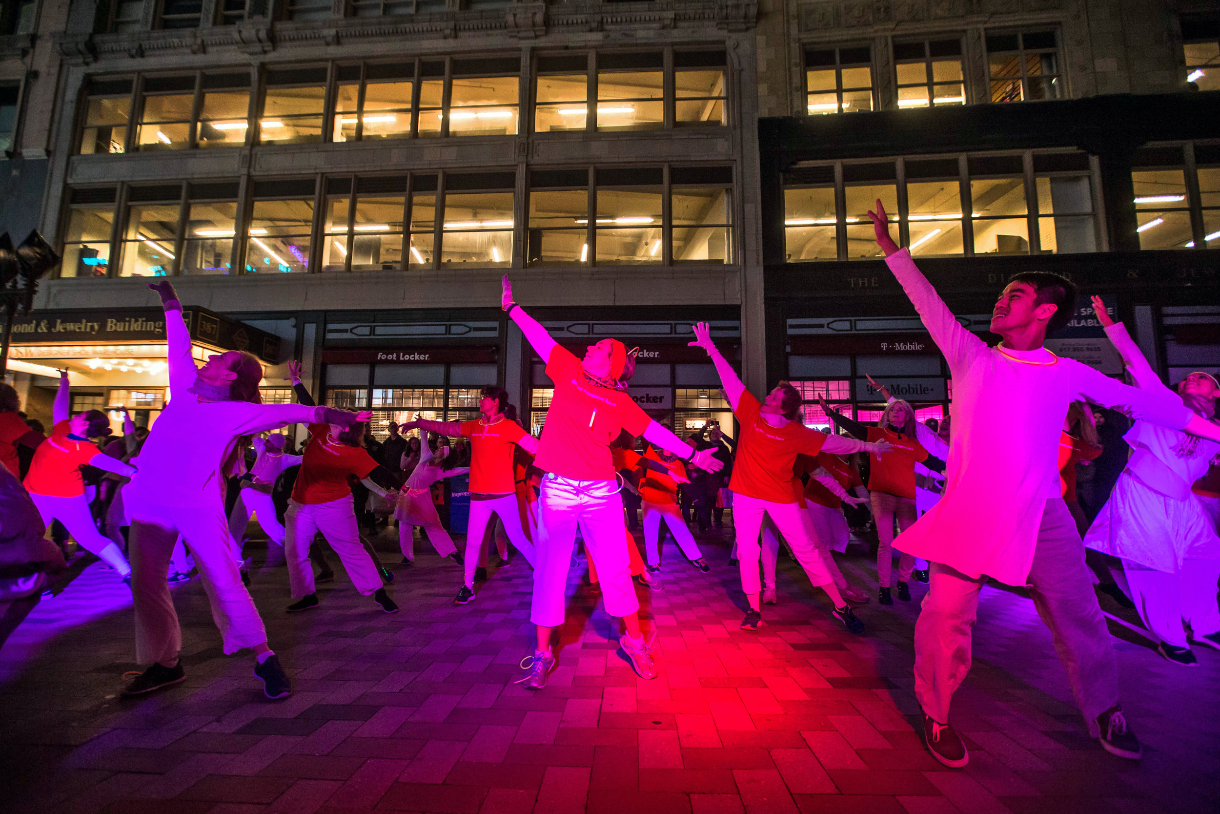 Public Displays of Motion_Peter DiMuro_Illuminus 2017_Photo by Aram Boghosian_1.jpg