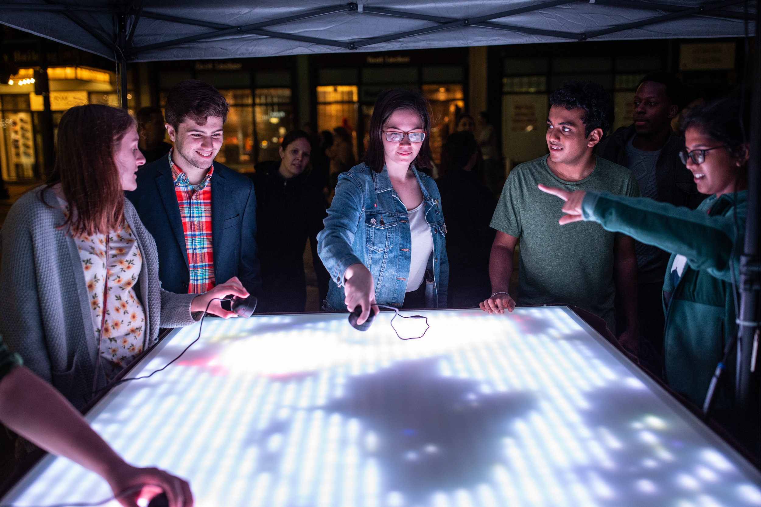 Lumaplane One_Andrew Hlynskly_Illuminus 2018_Photo by Aram Boghosian_3.jpg