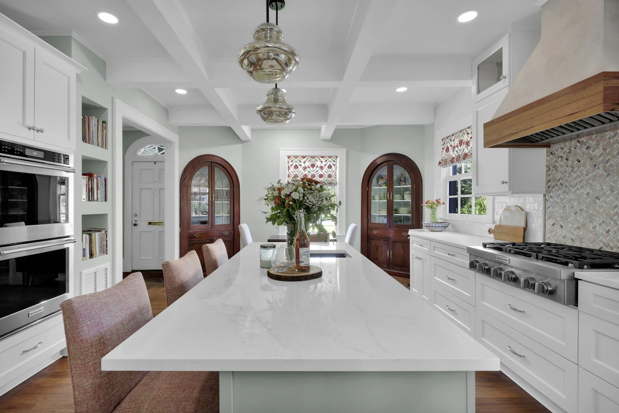 19-web-or-mls-1525 Avondale_019.jpg