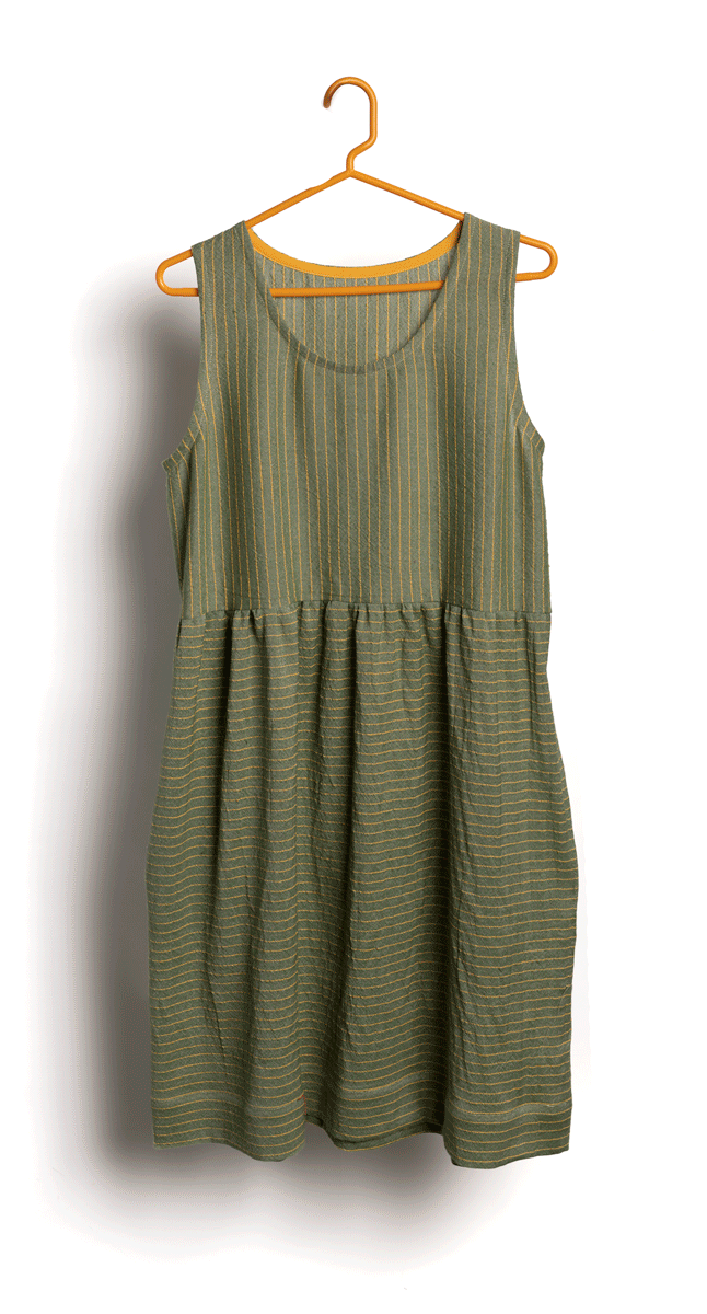 simple-stripe-dress.gif